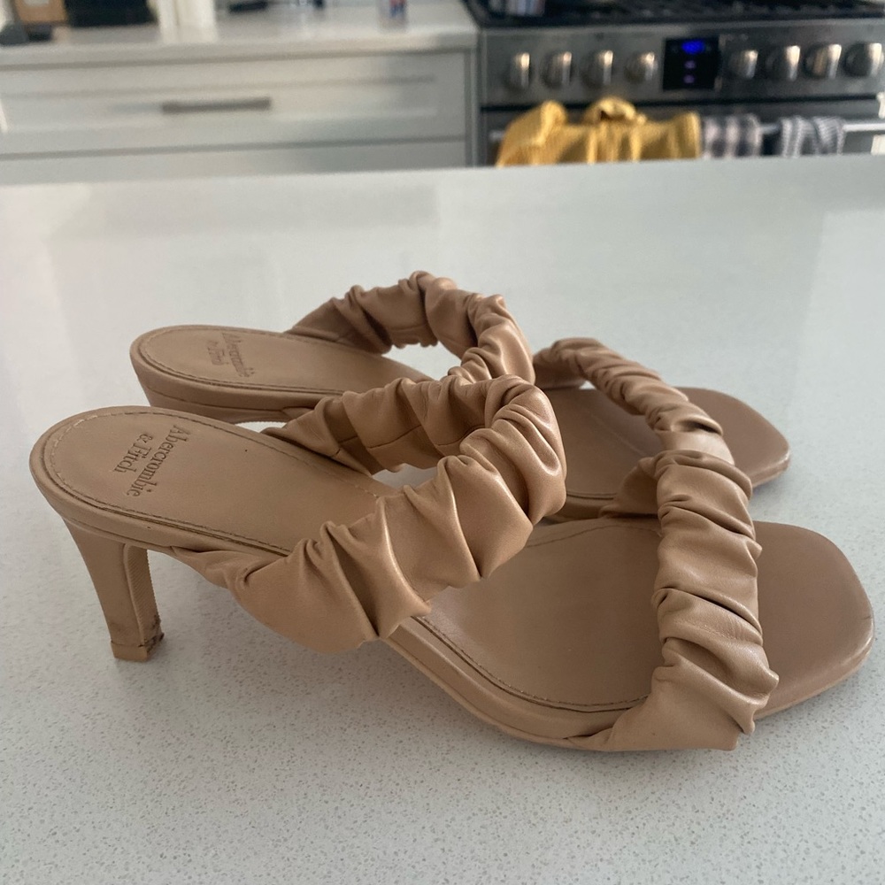 Abercrombie Heels - Picture 2 of 2